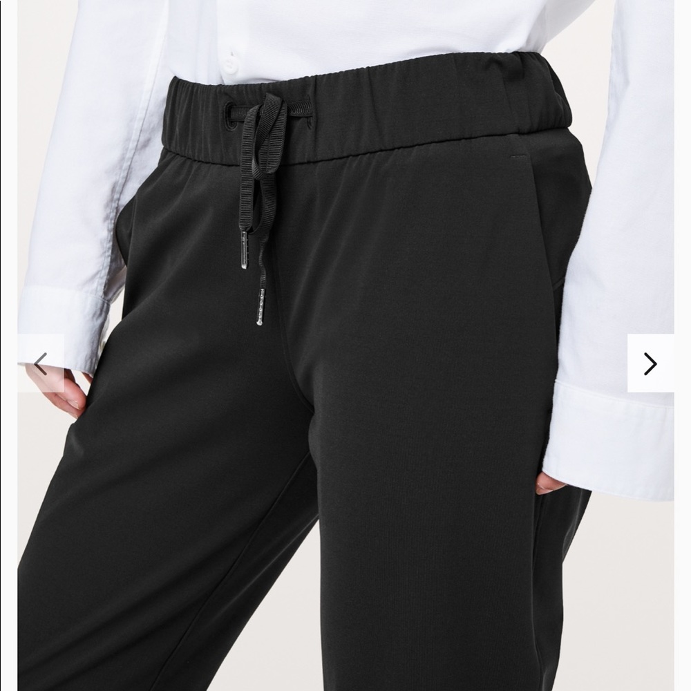 *EUC* Lululemon On The Fly Pant 28” (Size 4)